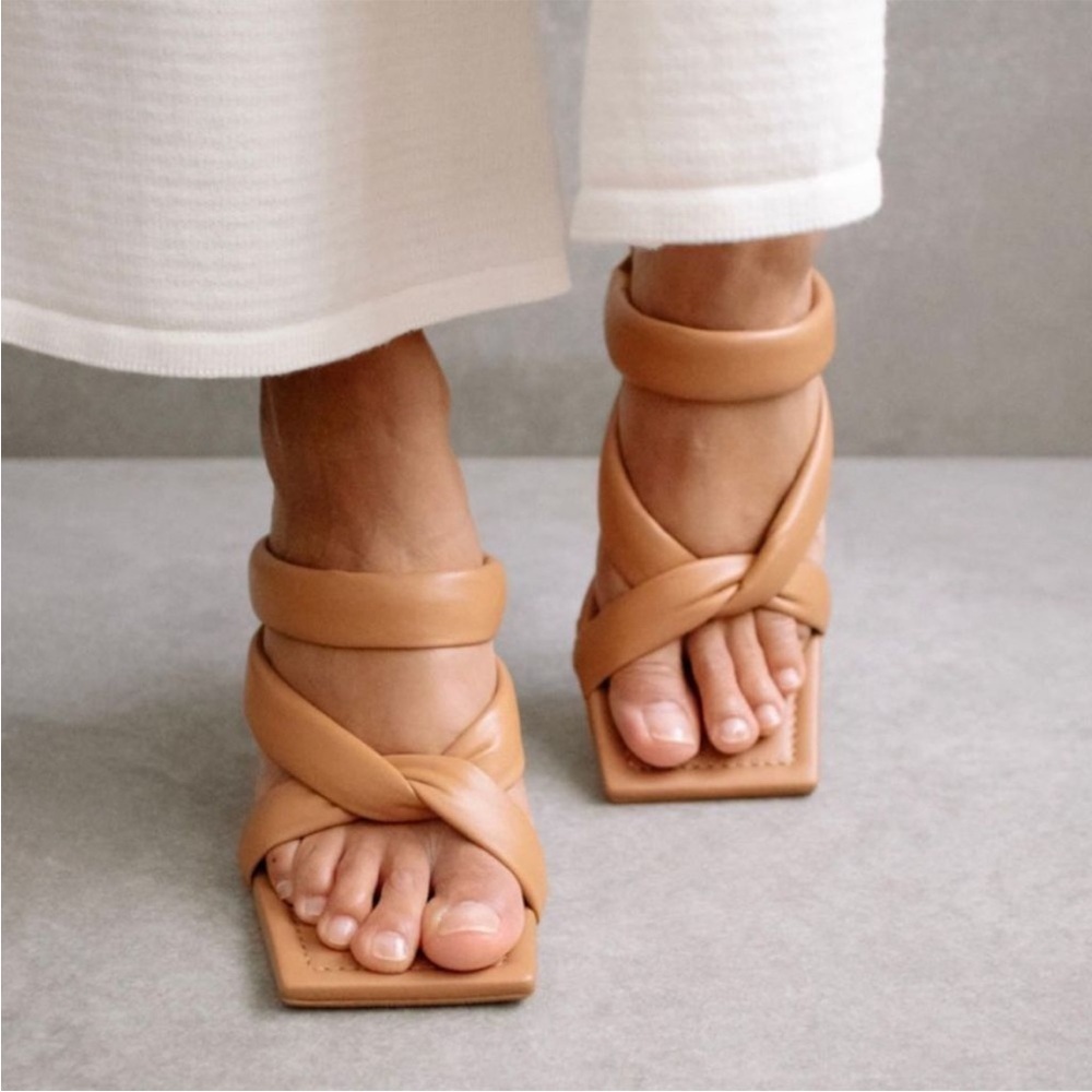 ALOHAS Amaretto mules twist strap leather heels sandals in camel brown size 10 - Picture 2 of 16